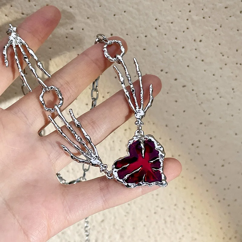 Gotische Totenkopf-Klauen-Herz-Halskette für Frauen, trendiger roter Kristall, Dornenliebe, übertrieben, dunkle Halsreifen, Accessoires, Modeschmuck – Detail 11