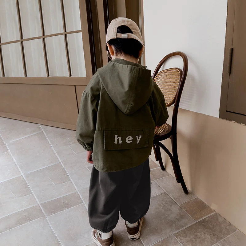 Jongensjas Overjas Windscherm Bovenkleding 2024 Beige Lente Herfst Katoen Hoge Kwaliteit Kerstcadeau Kinderkleding