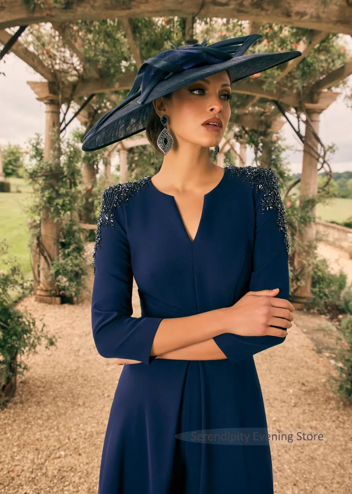 

Customized Beaded Weding Guest Dresses Luxury V Neck Mother of the Bride Dress Navy Blue Elegant Party Gown for Cocktail Parties