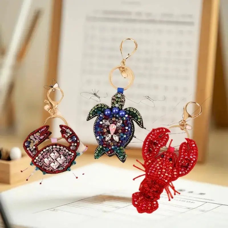 Rhinestone Lobster Beaded Pendant Pretty Hand Sewn Bag Charms Crab Shells Turtle Hanging Rope Patches Applique Bag LanyardHot