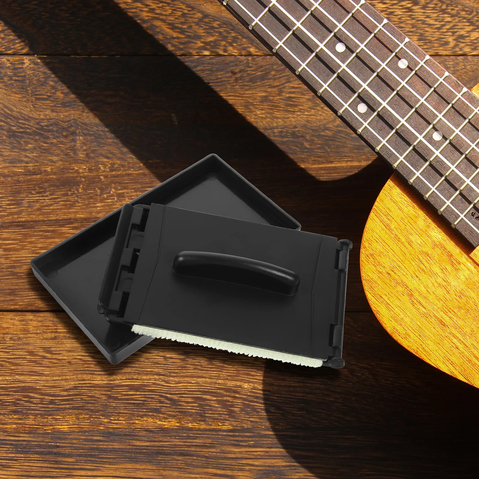 

2 Pcs Guitar String Cleaner Microfiber Cloths Fretboard Cleaning Tool Maintenance Kit for Electric Bass Guitar Accessories