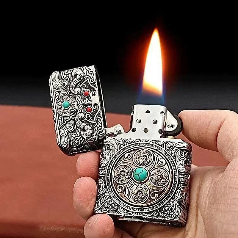 CHIEF Creative Rotating Sticker Armor Lighter Six-sided Three-dimensional Engraving Kerosene Lighter Cigarette Lighting Tool
