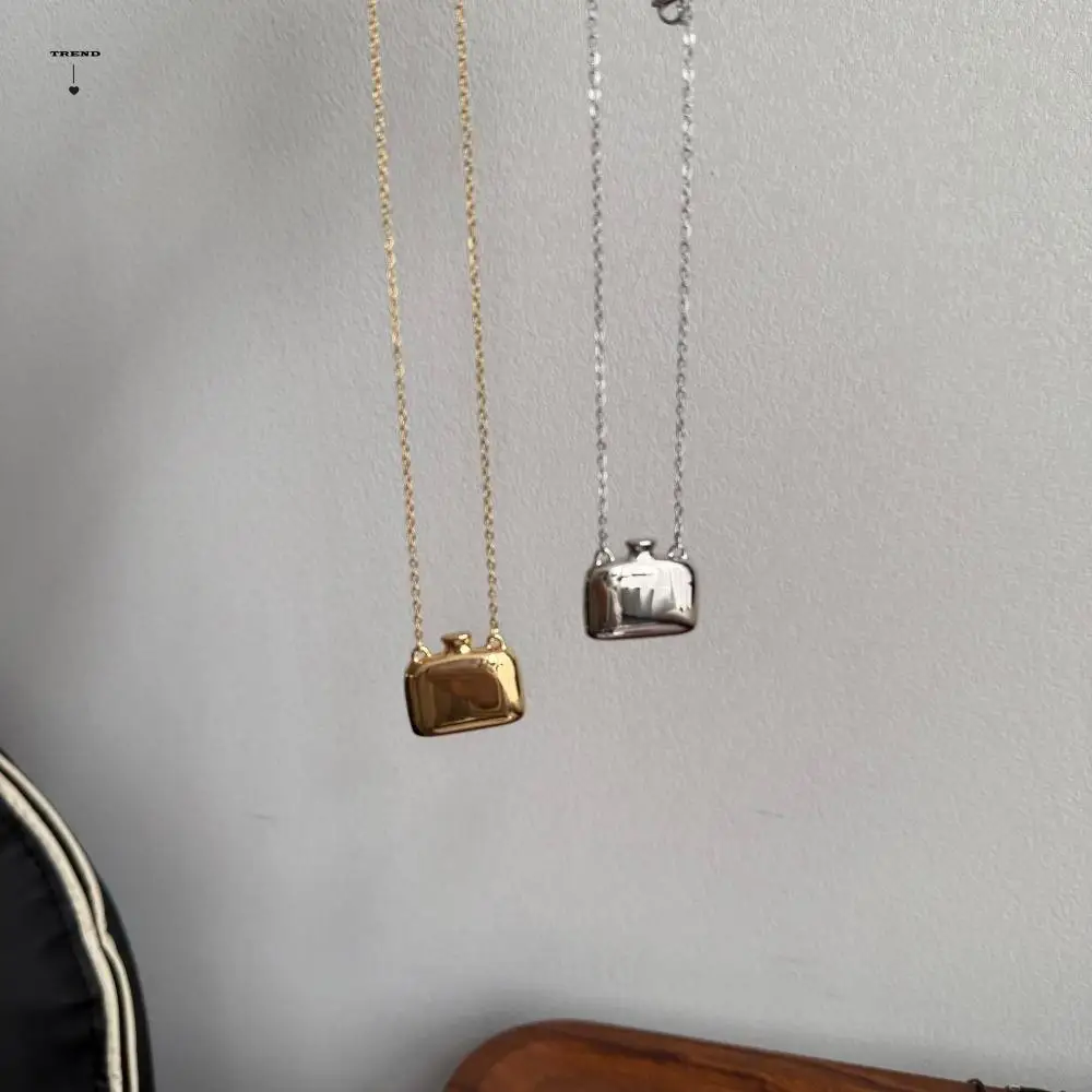 Ornament Retro Square Bottle Neck Chain Elegant Temperament Long Sweater Chain Leather Neck Hanging Bottle Pendant Necklace Lady