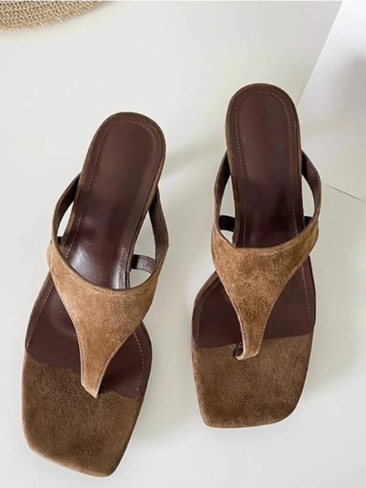 Femmes pantoufles 2025 nouveau été tongs dames talons sandales en plein air plage diapositives femmes pantoufles bohème Zapatos De Mujer