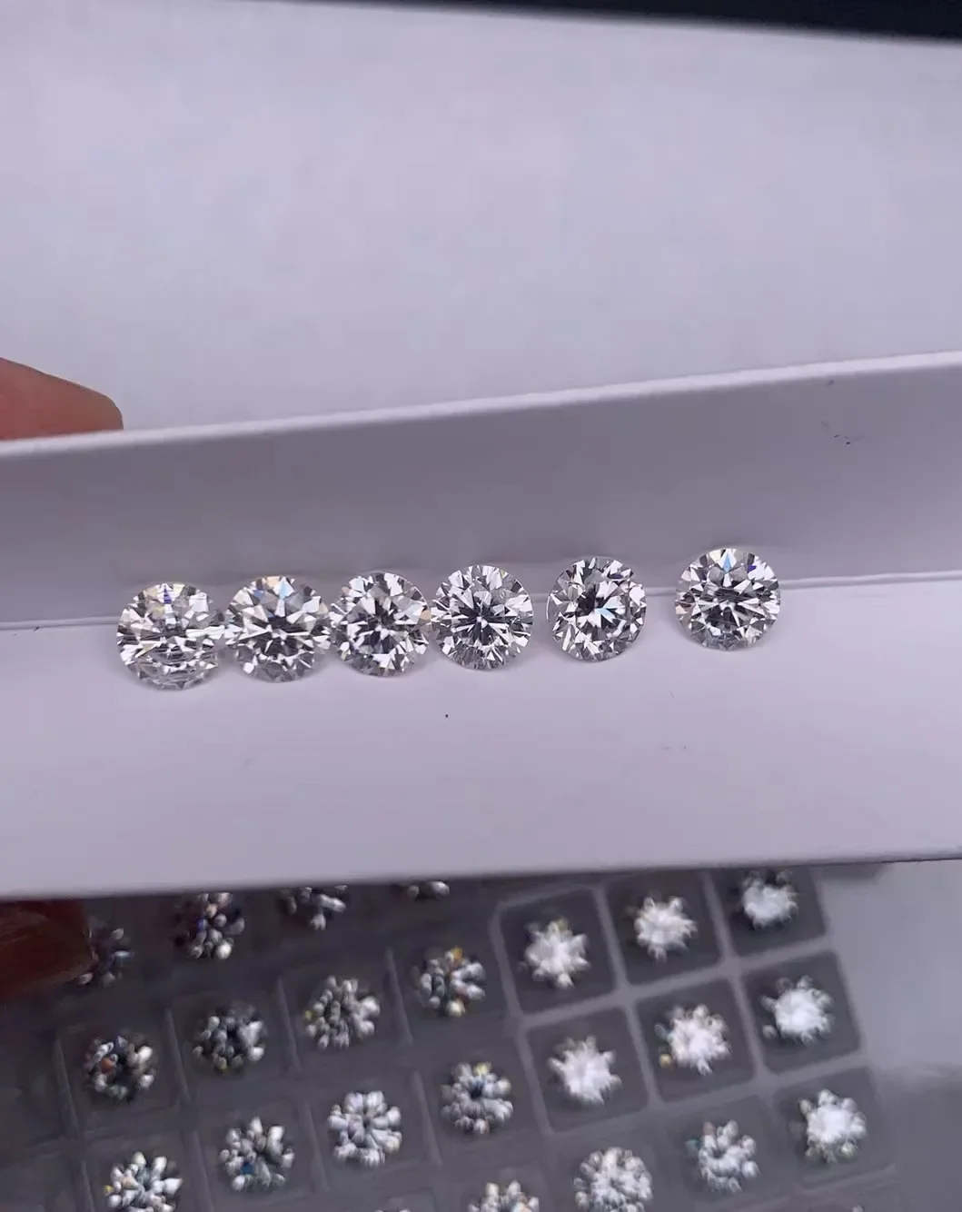 ( VS-SI Clarity ) 20pcs Per Lot Moissanite Stone High Cost Performance and Is Closer To Natural Diamonds  for Jewelry Making