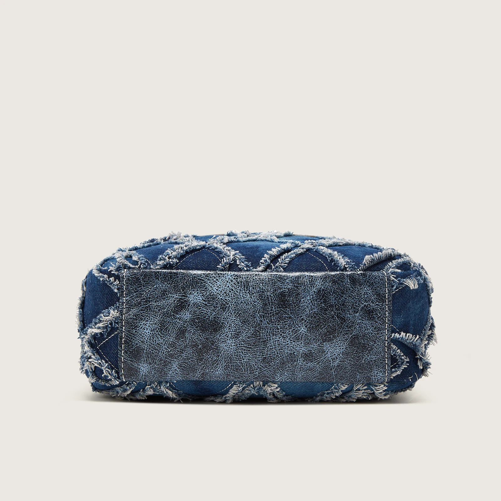 Korean version of Lingge fur edge design denim fabric, fashionable and versatile denim style crossbody bag, cross-border foreign