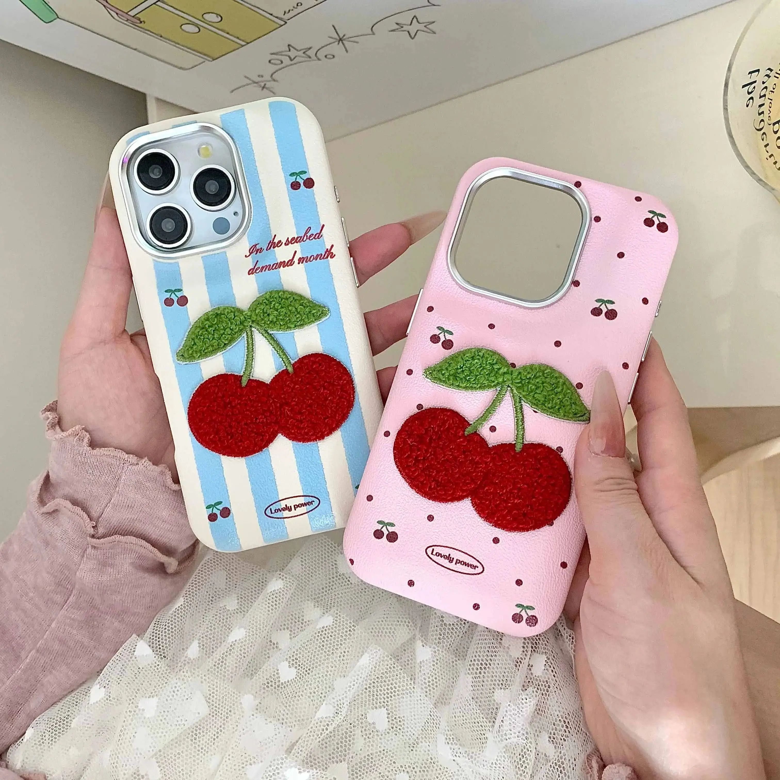 

Ins Blue Stripes Points Leather Fundas For Iphone 15ProMax 16 13 15 Pro Max 14Pro 16Pro 14 13Pro 3D Cherry Winter Phone Case