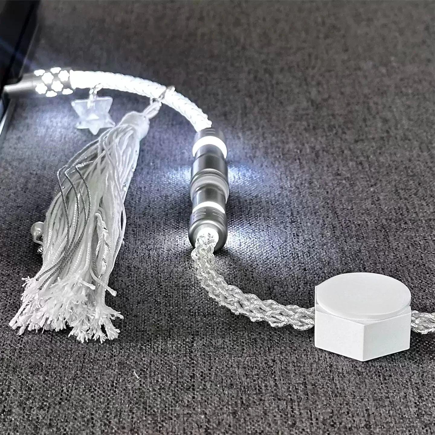 Single Crystal Copper Air Plug Keyboard Cable, RGB Cool White Light, Magnetic Axis Keyboard Wire 8K