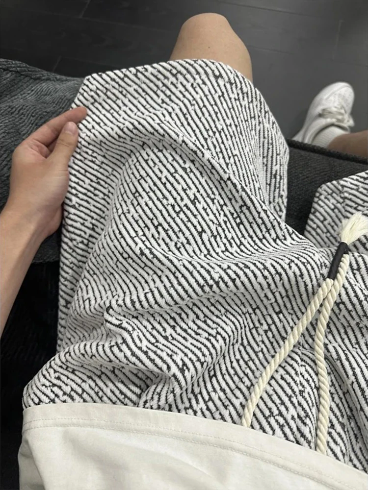 

Casual Knitted Bla White Striped Men's orts Summer Loose Fit Five Inch mid Waist Straight Leg Spor Trendy Teen Brand