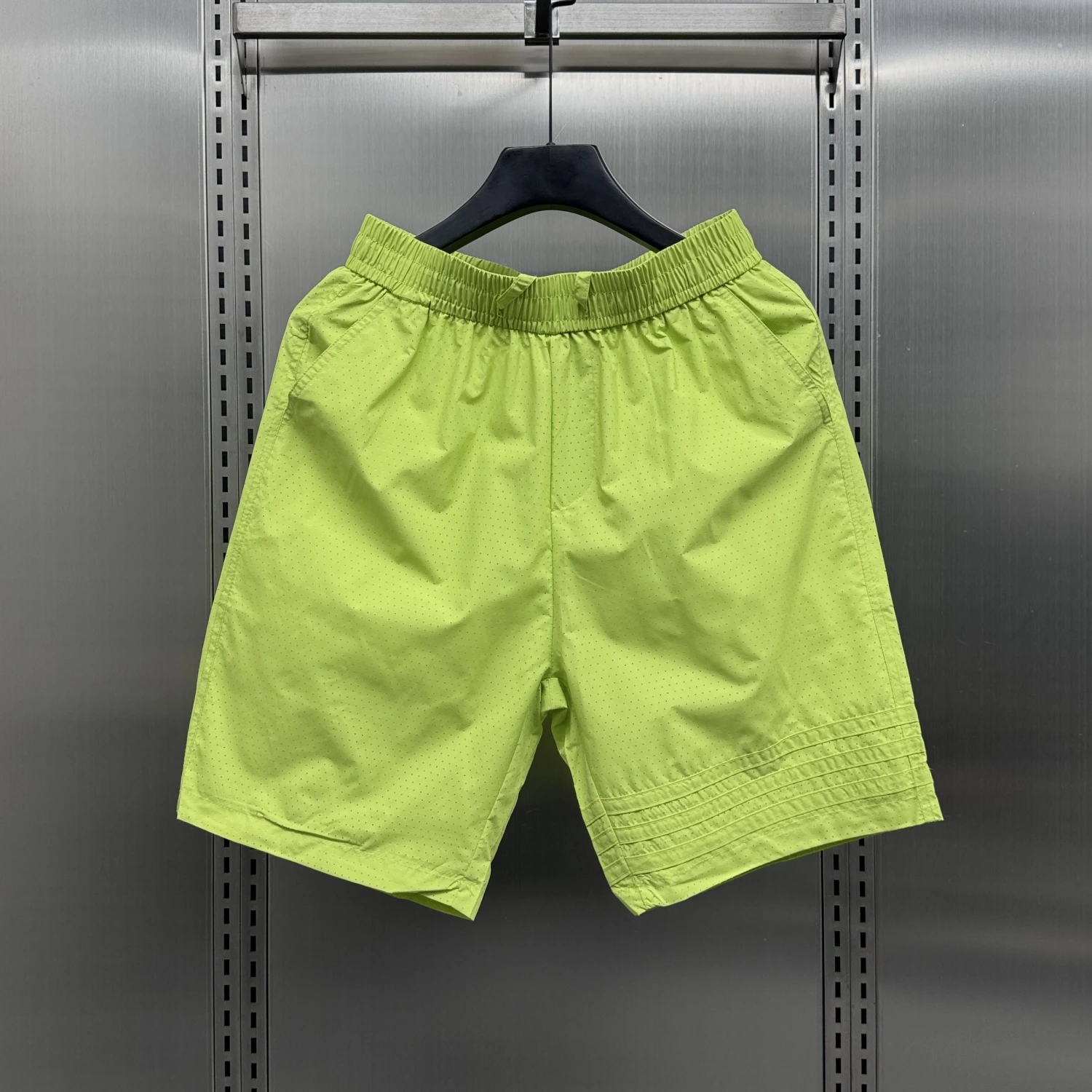 

Summer Thin Breathable Sports orts Men's Trendy Brand 2025 New Pure Color Loose Straight Cut Outdoor Beachwear Five-Quarter...