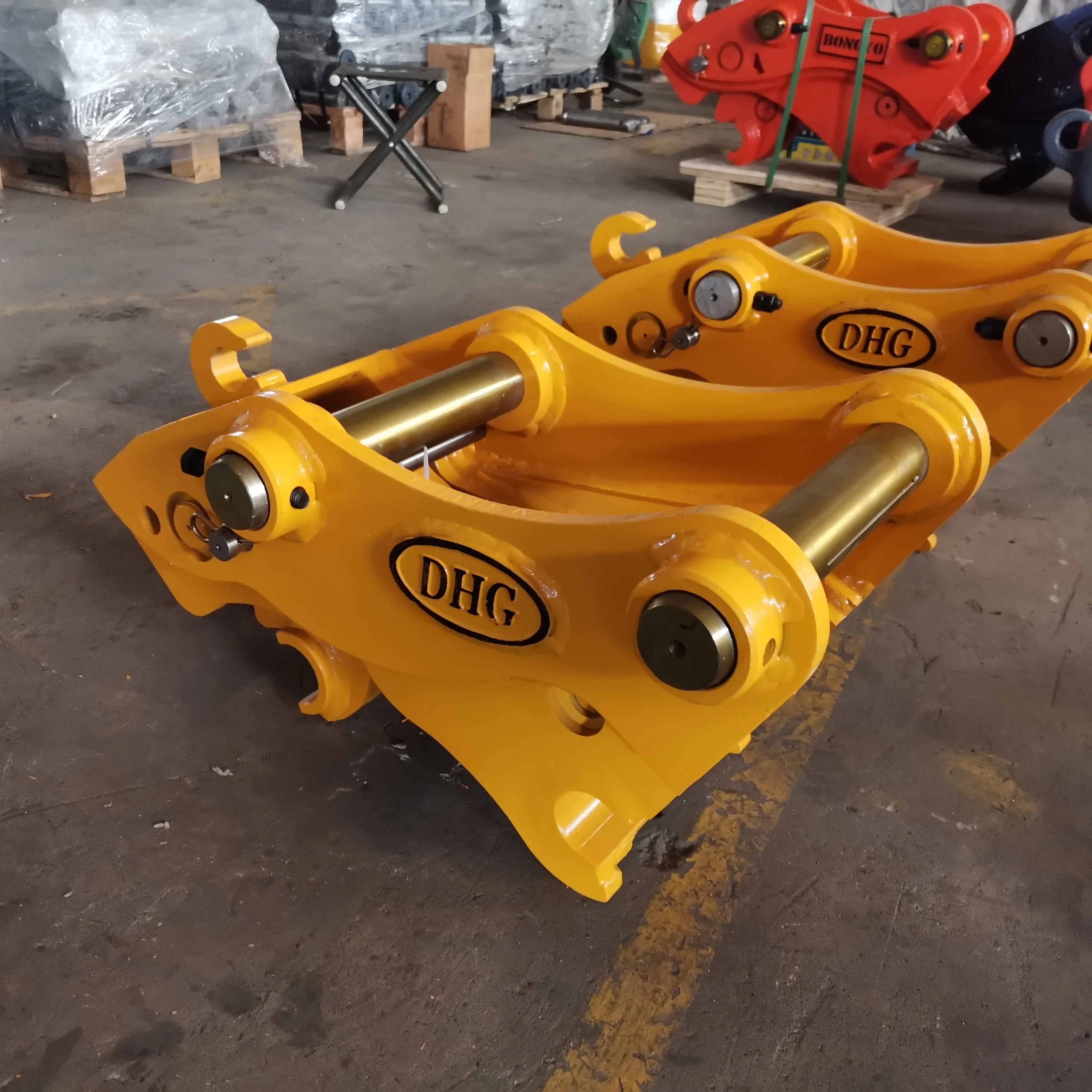 DHG mini excavator quick hitch 1-4 ton  hydraulic multi quick coupler for jcb excavator