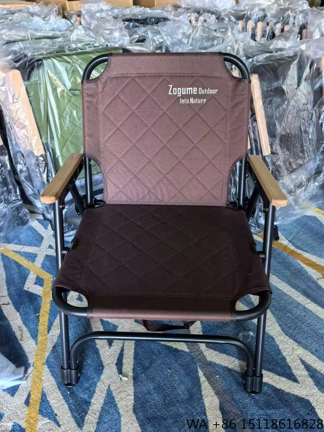 Comfortable Quilted Padded Folding Camping Chair Heavy Duty Kermit Style Chair with Beech Armrest for Outdoor Camping Picni