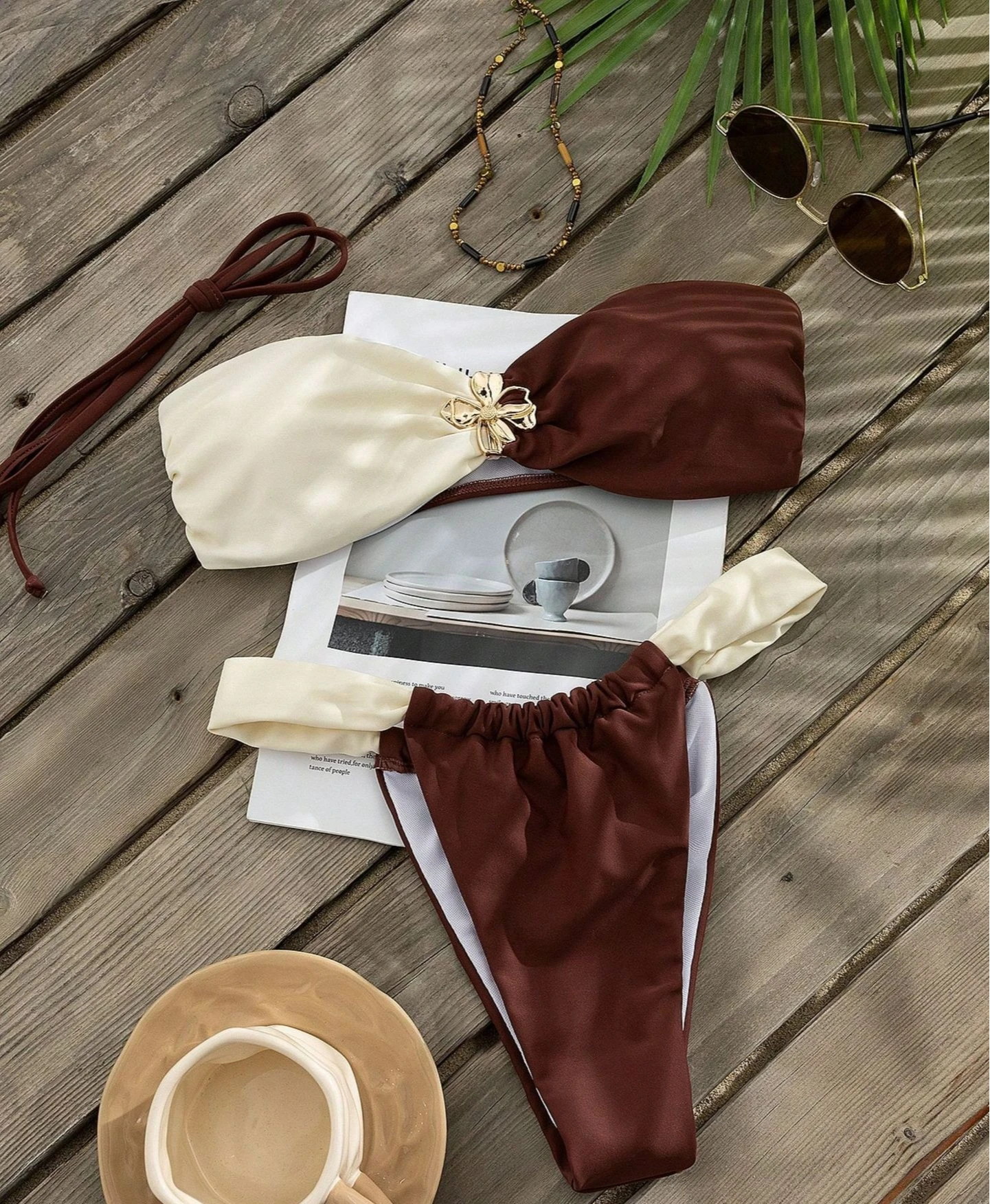 Women Two‑Piece Bikini Set Off‑White Spliced Bandeau with Flower Metal Buckle Ruched High‑Cut Swimwear Summer Vacation Swimsuits