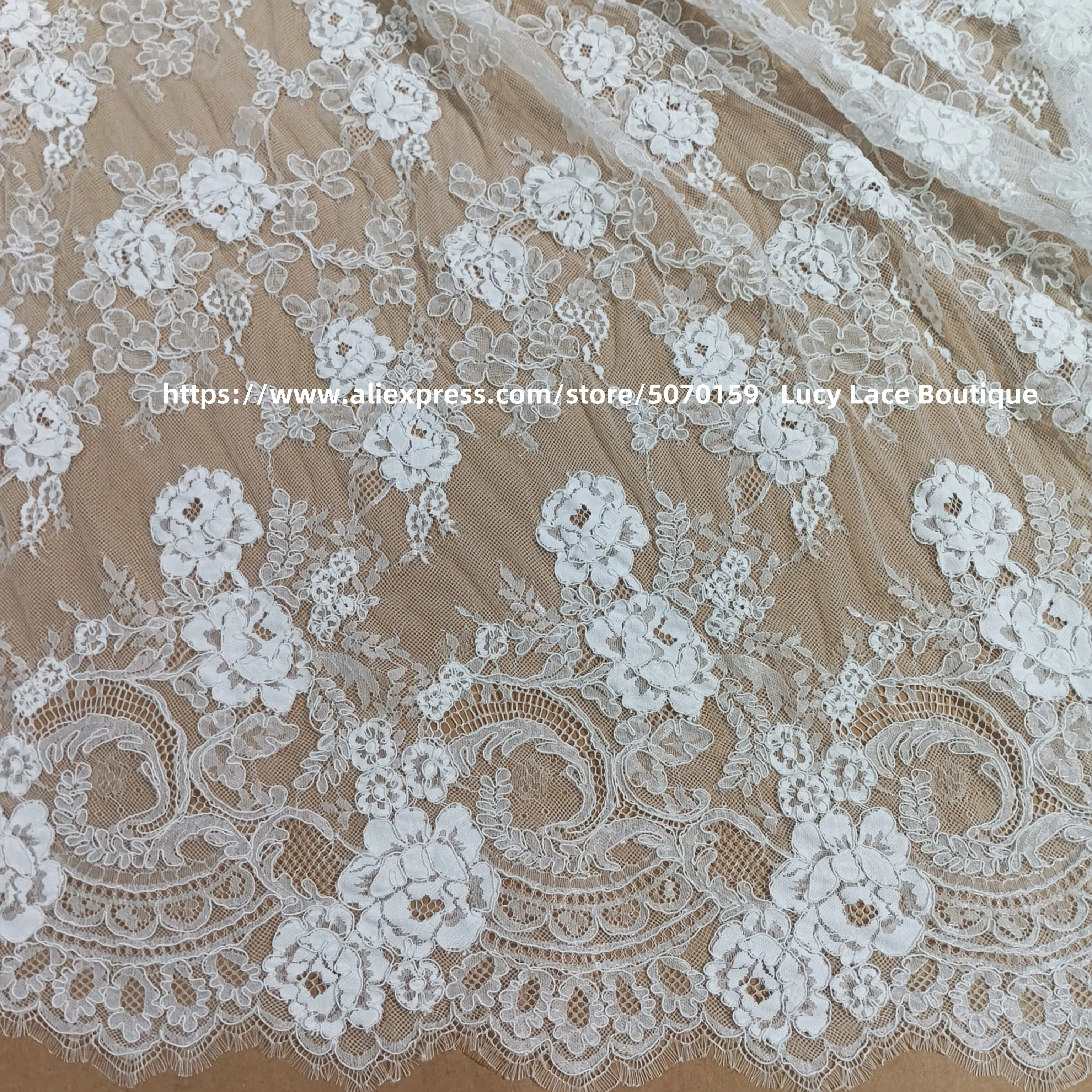 

1.5m Wide Florals Cord Lace Fabric Off White Wedding Veil Lace Nice Design Fashionable 3M long per Panel 2024 Brides Lace HOT