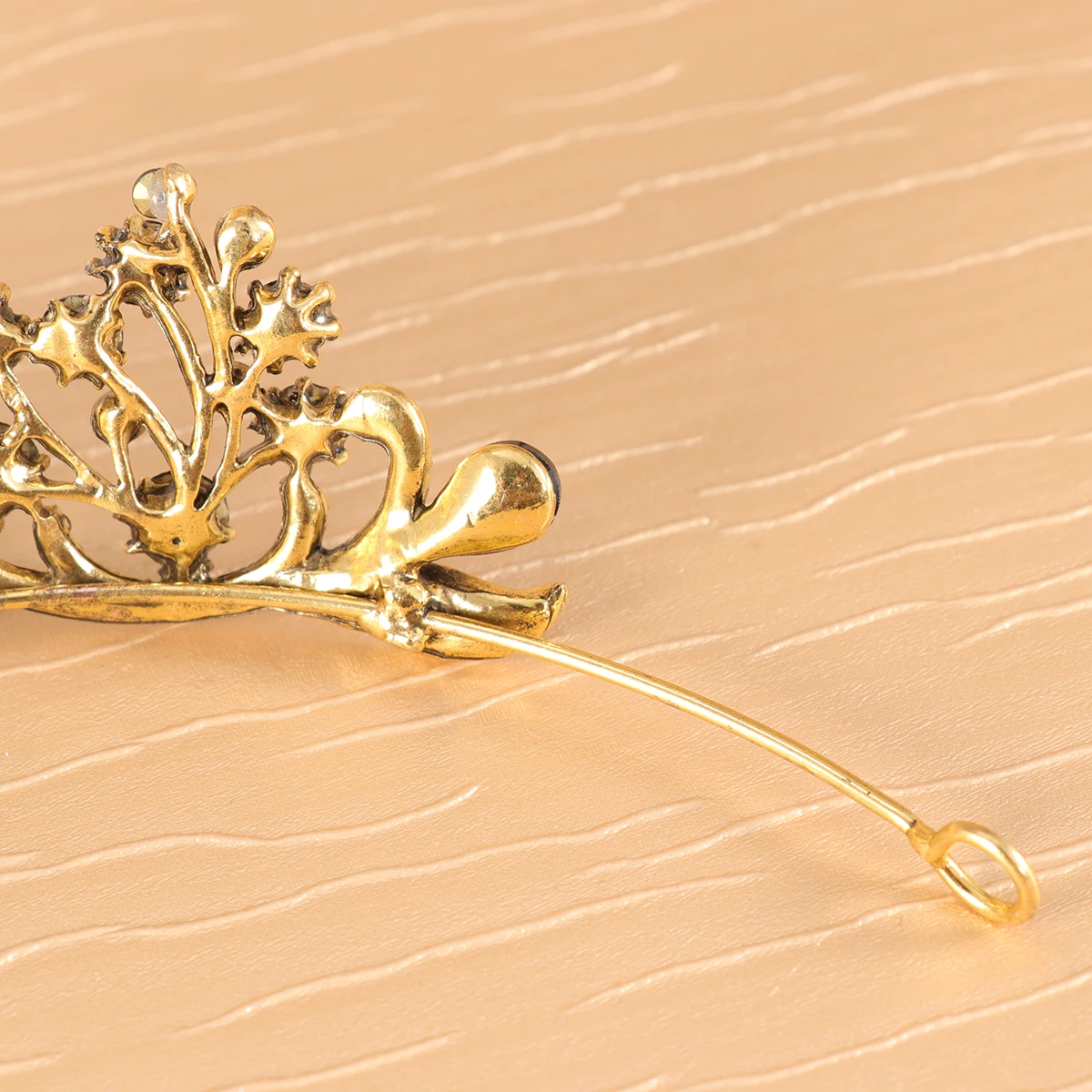 

Crystal Crown Baroque Bridal Rhinestone Classic Crown Crowns Women Wedding Hair Accessories Retro Design Bright Color