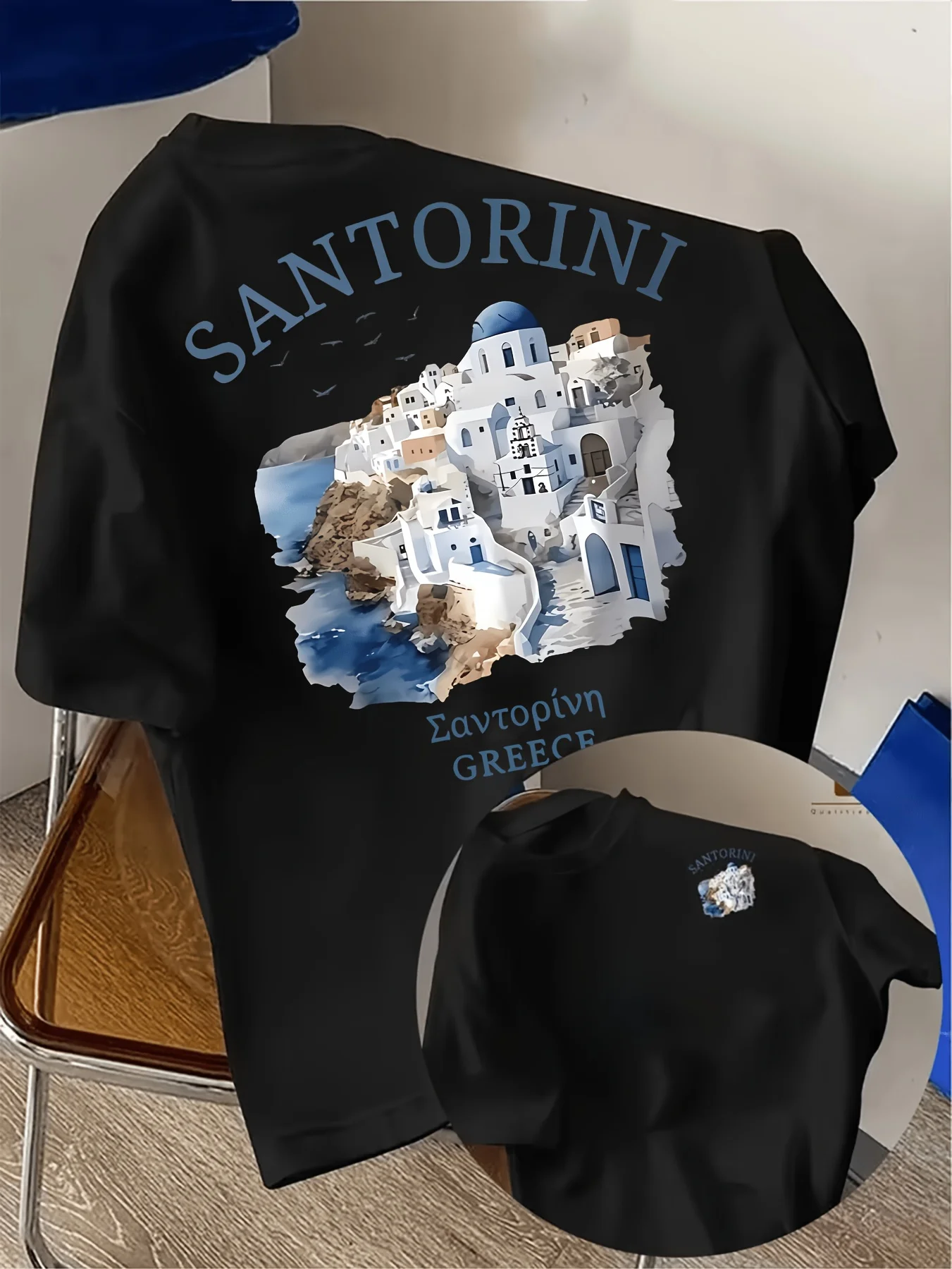 Santorini Griechenland Aquarell-Insel-Print 100% Baumwolle Herren-T-Shirt für den Sommer – Zeigt den verträumten Küstencharme – Detail 3