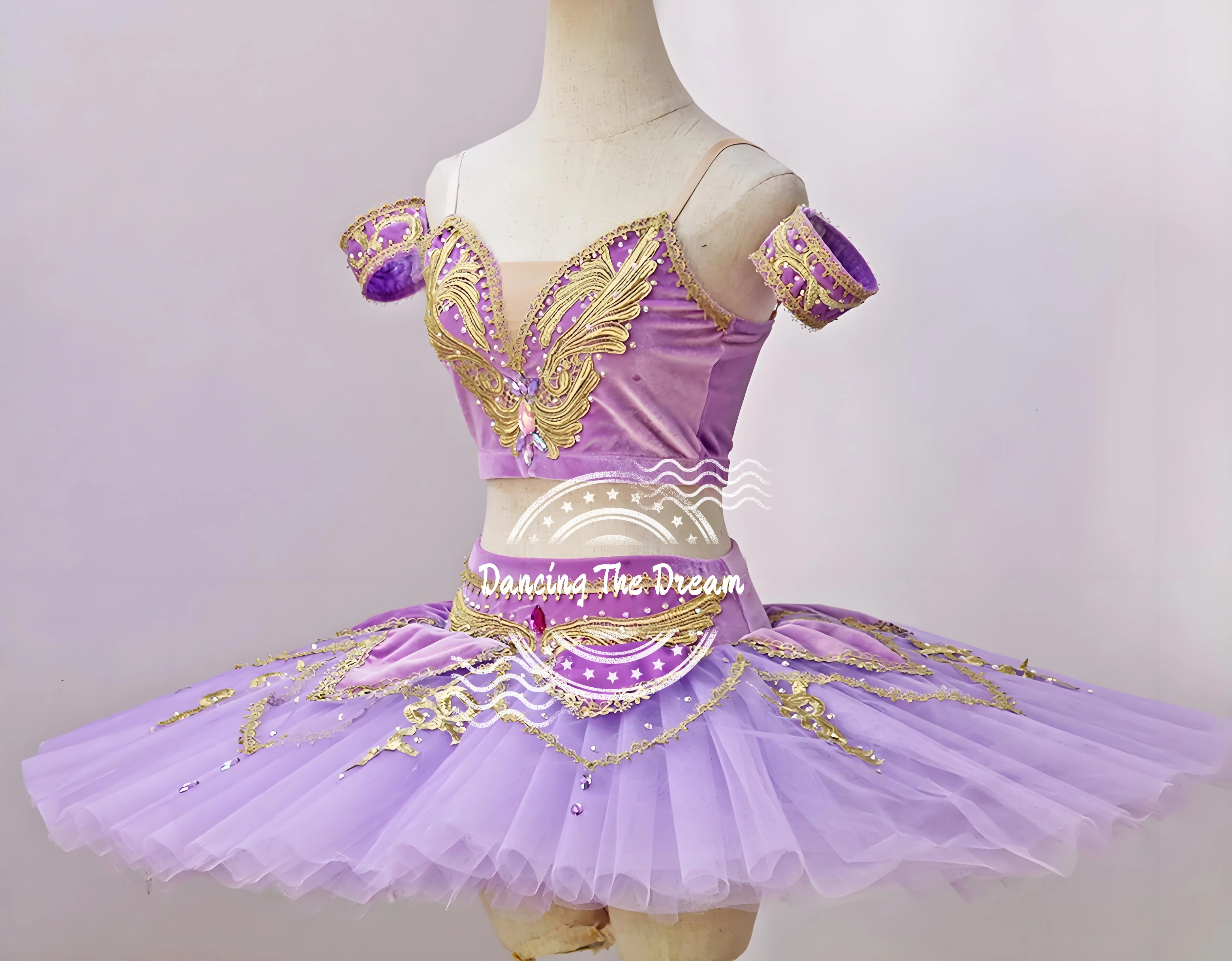 توتو باليه أرجواني مخملي وتول مع دانتيل أرجواني بنفسجي مطرز باللون الذهبي - توتو باليه مخملي معطر بشريط ذهبي