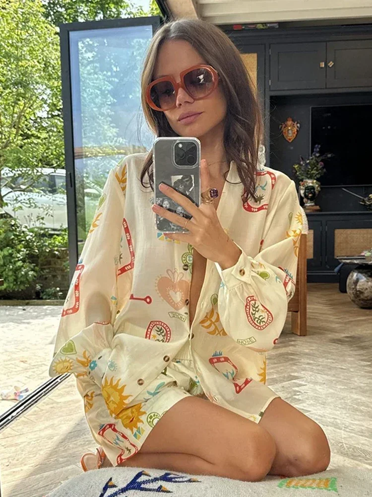 Fashion Prined Elastic Waist Pockes Shorts Suit Women Loose Lapel Buttons Long Sleeved Shirt Set New Lady Causal Vacation Outfit