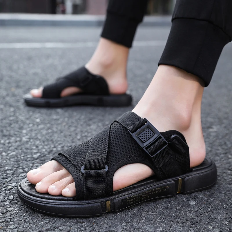 New Summer Non-Slip Beach Shoes for Men and Women, Personalized Outdoor Wear Dual-Use Slippers