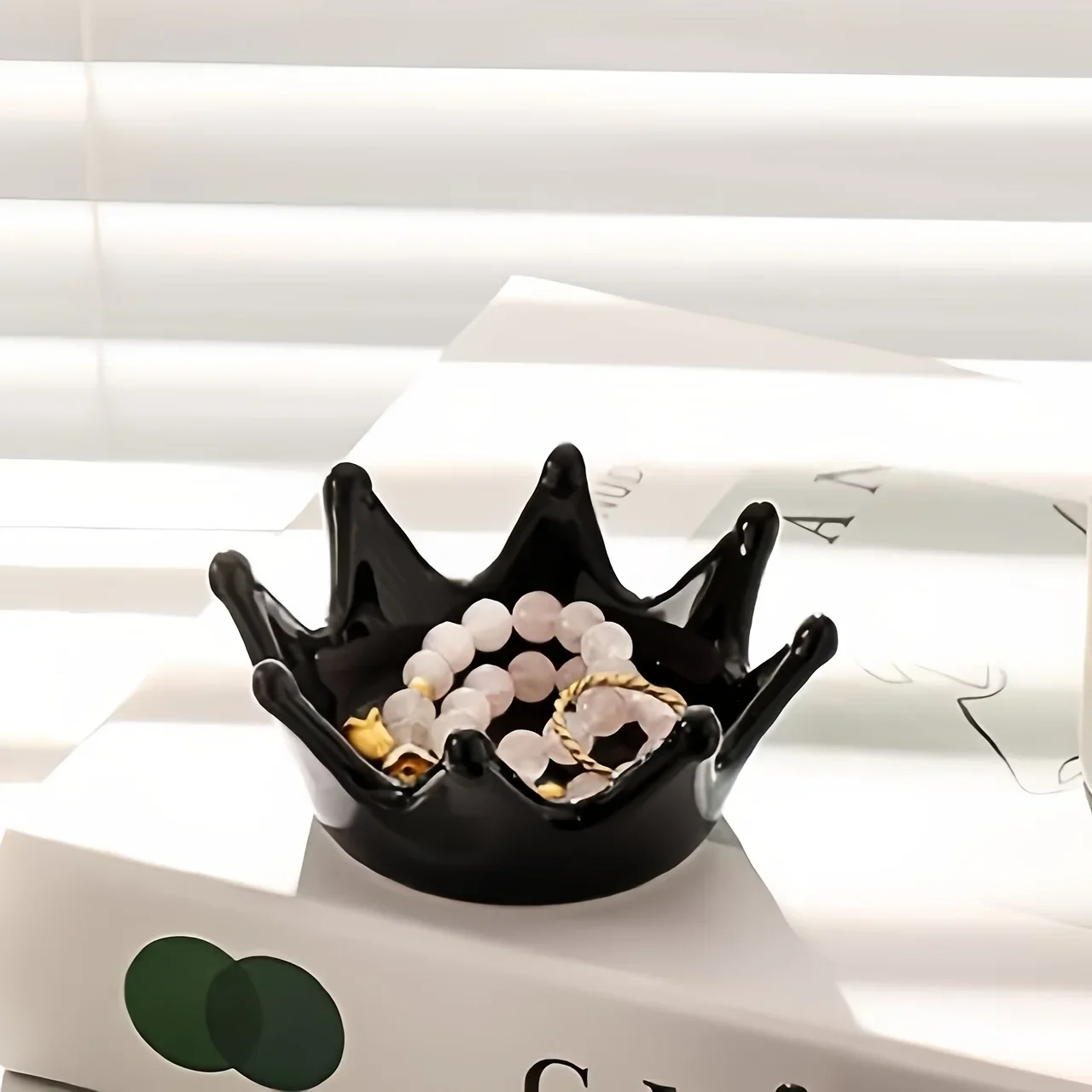 1PC Ceramic Jewelry Tray - Octagonal Crown-Shaped Desktop Organizer for Rings, Earrings, Keys, Multi-Purpose Decorative Dish