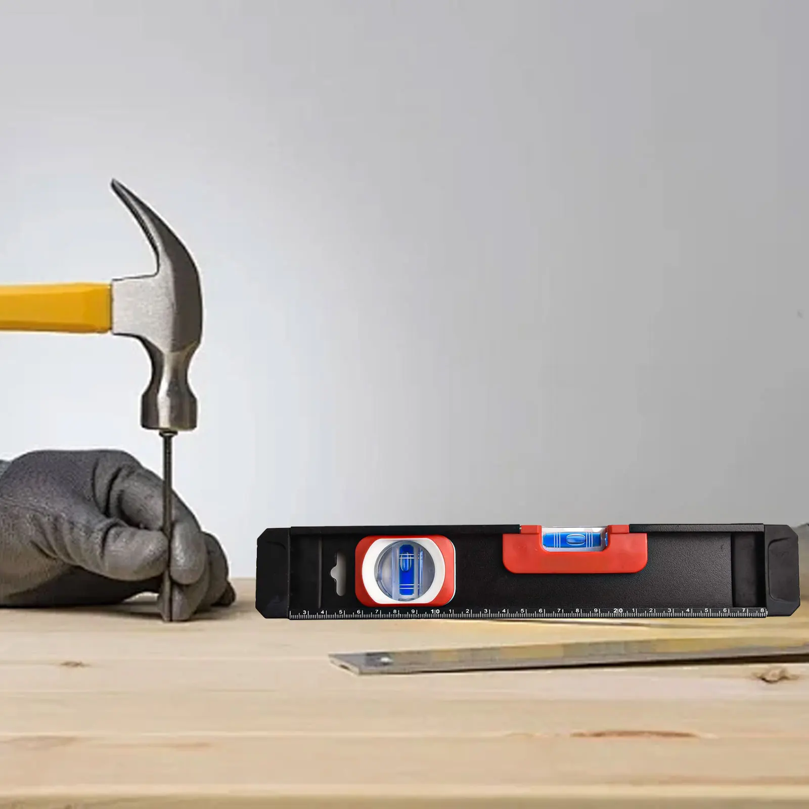 

Easy To Use Aluminum Alloy Level Magnetic Level High-precision Tool Hook Holes For Hanging Construction Site For Carpentry