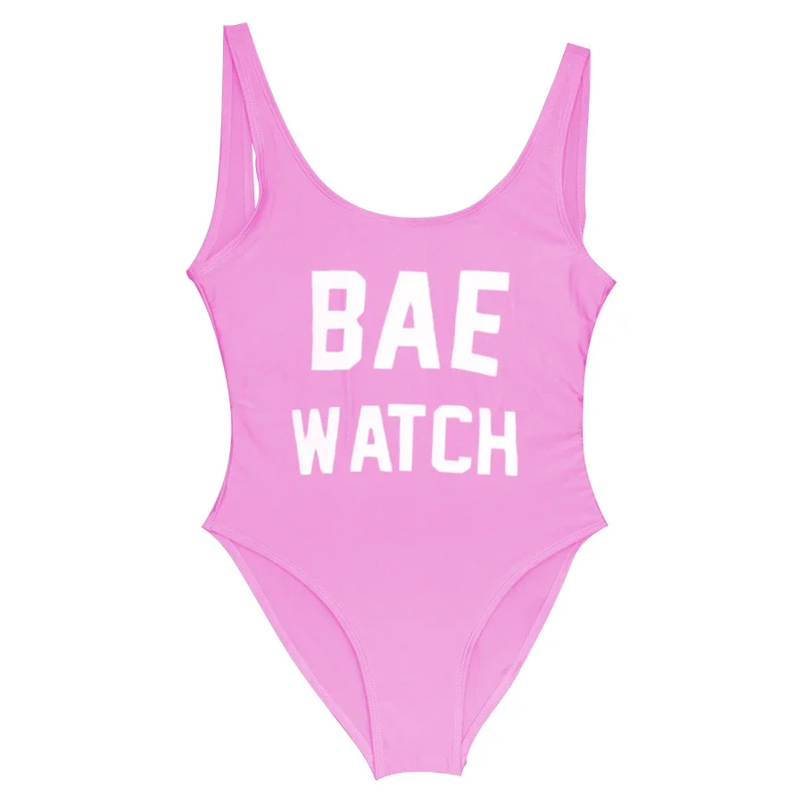 ผู้หญิง One Piece ชุดว่ายน้ําสีแดง Monokini ตัวอักษรเซ็กซี่พิมพ์ชุดว่ายน้ํา BAE WATCH ชุดว่ายน้ํา