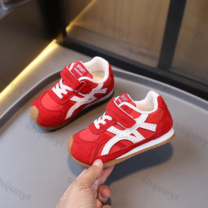 

Детская повседневная спортивная обувь, осень 2024, удобная нескользящая уличная прогулочная обувь, модная спортивная обувь для бега, детские кроссовки