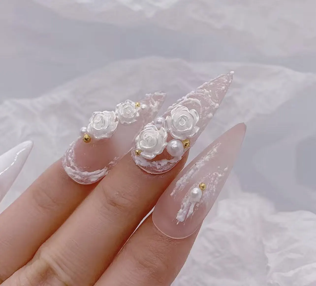 3D 화이트 오로라 동백 네일 아트 매력 라인 석 90PCS 쥬얼리 아크릴 수지 장식 DIY 공예 꽃 매니큐어 디자인