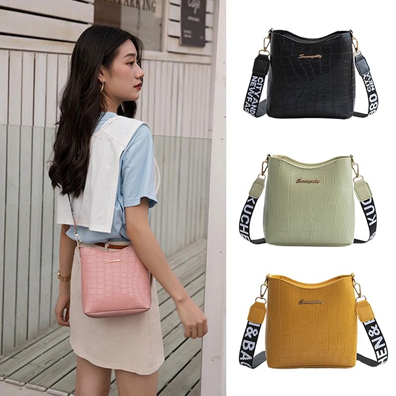 

Fashion Crocodile Pattern Female Bags Crossbody Bags For Women Simple Personality Shoulder Bag