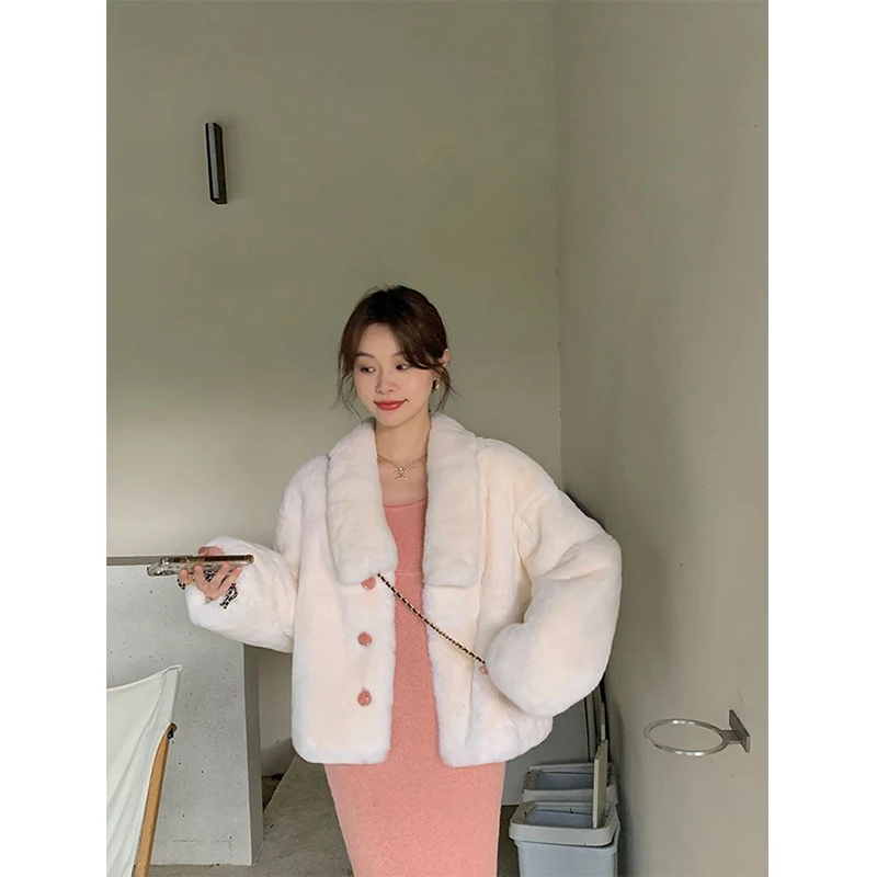 Sweet Faux Fur Coat Women Elegant Cropped Fluffy Jacket Korean Furry Short Outwear Winter Thick Single Breasted Plush Overcoat