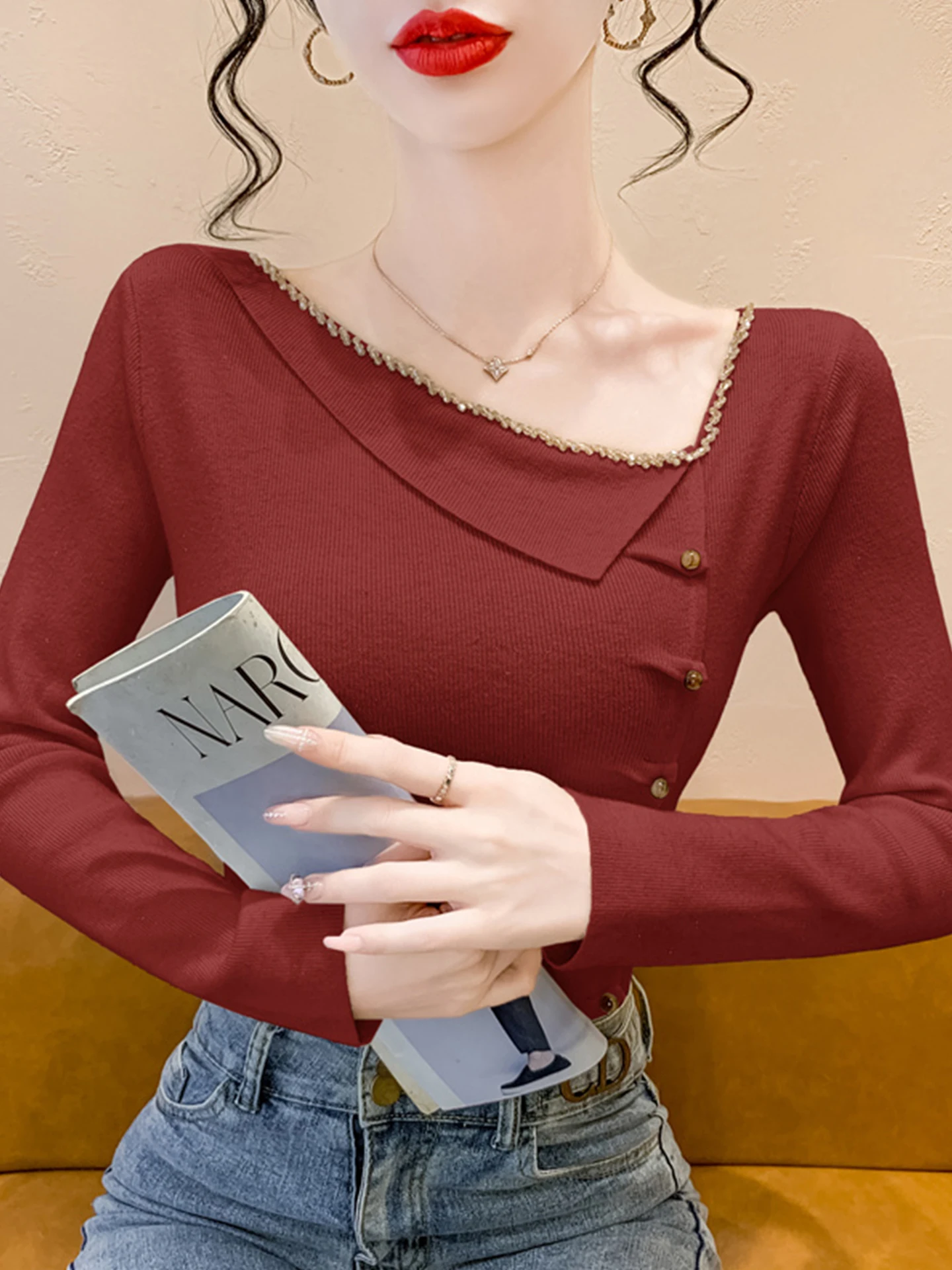 เสื้อไหมพรมถักแบบสลิมฟิต รุ่น Ele Long Sve ประดับคริสตัล ดีไซน์ผ่าข้างแบบอสมมาตร สไตล์เกาหลี เนื้อผ้านุ่ม