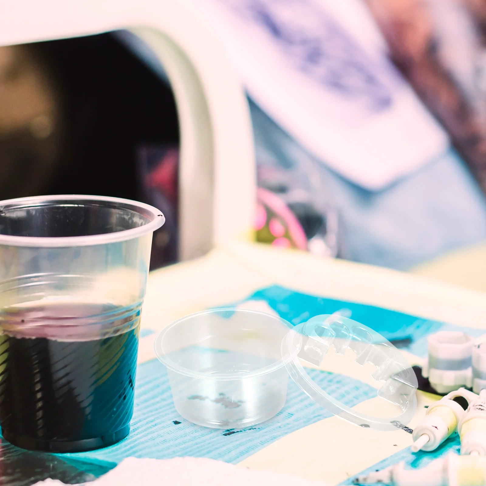 

20Pcs Tattoo Plastic Needle Holder Cleaning Cup Disposable Stand Tray for Tattoo Supplies Ink Cup Needle Placement Rack