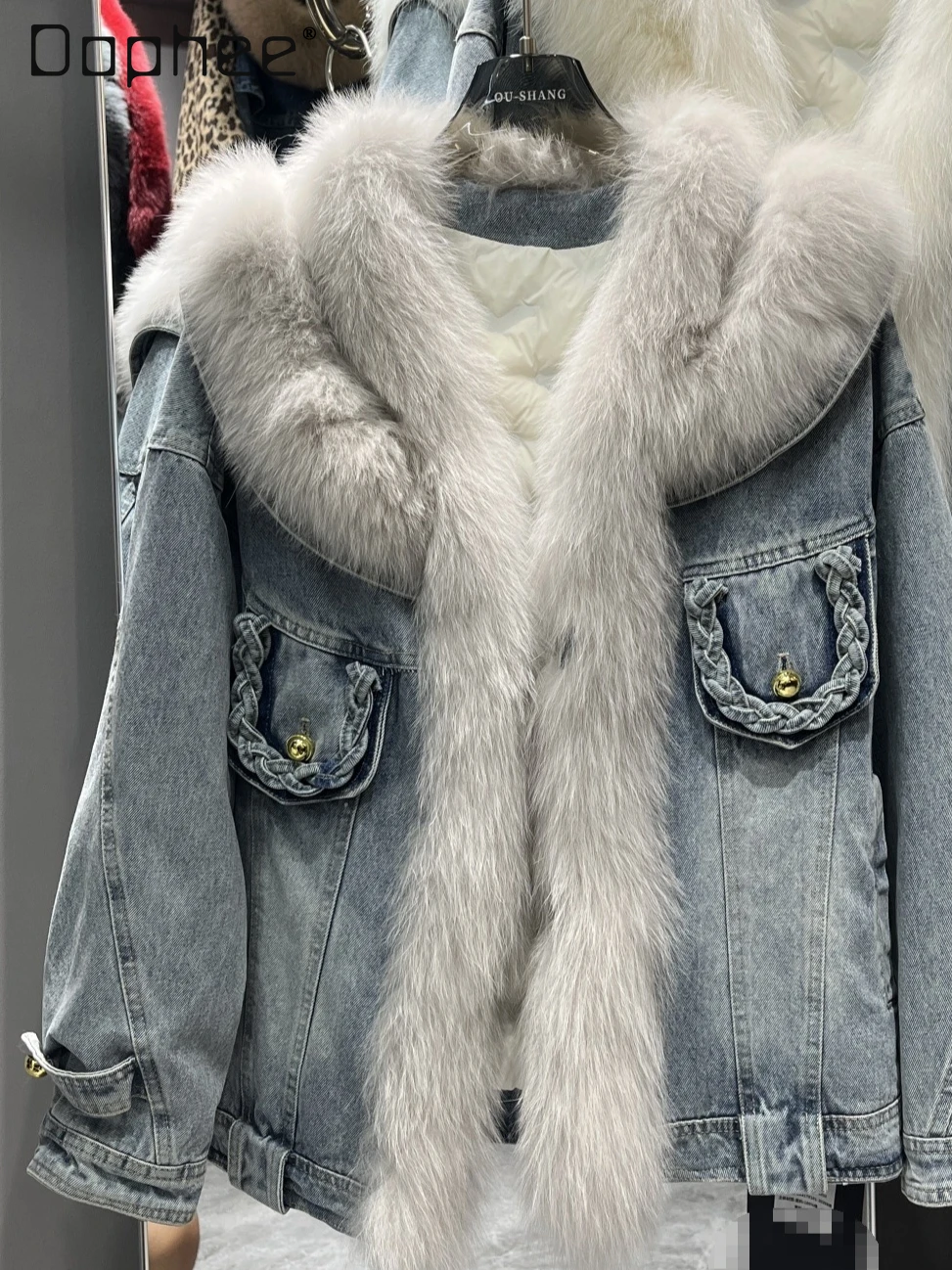 

2025 Winter New Graceful Large Fox Fur Collar Fur Down Denim Jacket Women Fashion High End Thicken Loose Slim Parka Female