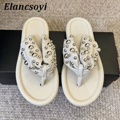 Fashion Flip-flops Women's Genuine Leather Metal Rivet Split Toe Slippers Summer Slides Outdoor Flat Sole Casual Beach Sandals