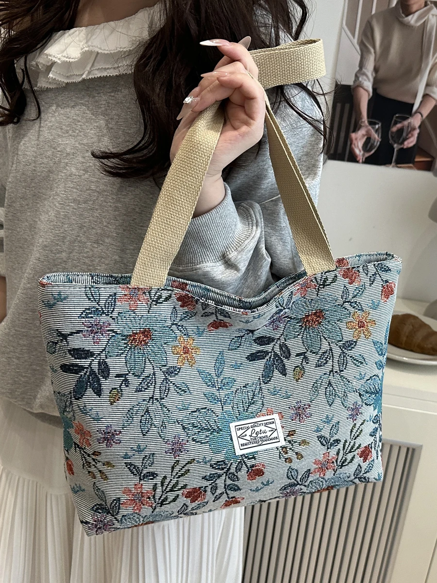 

Ladies Large Capacity Canvas Tote Bag Fashionable Shoulder Handbag for Commuting And Class New Chinese Style Soft Square Shape