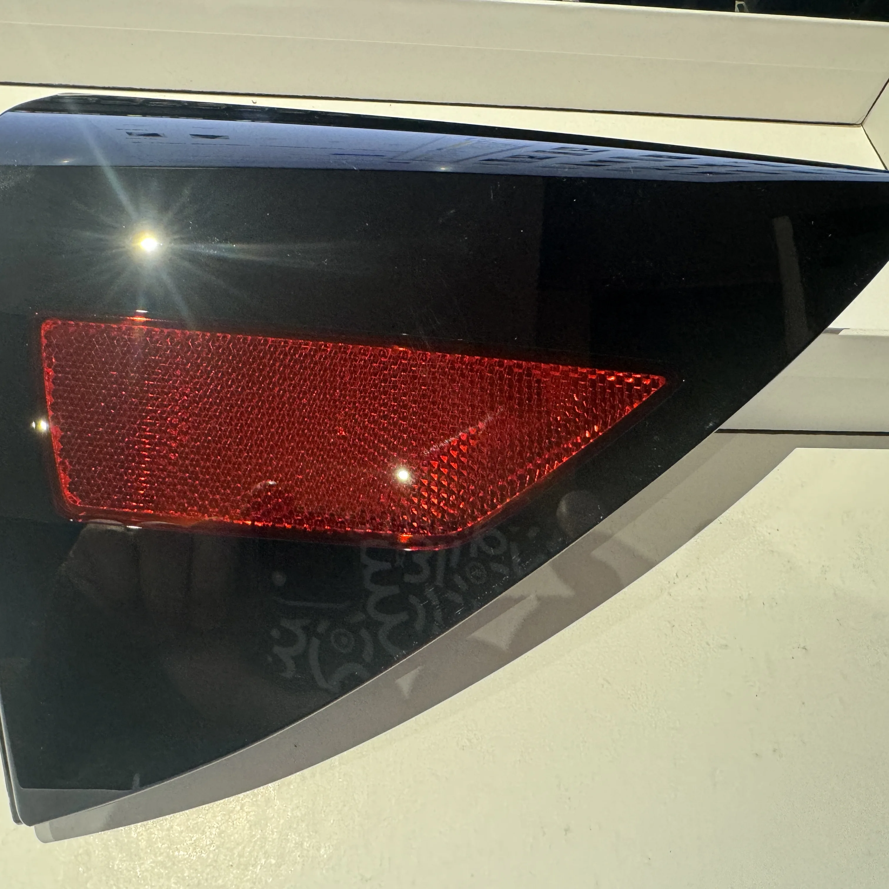 

2025 Tesla Model Y Charging Cover Rear Taillight Reflective Cover