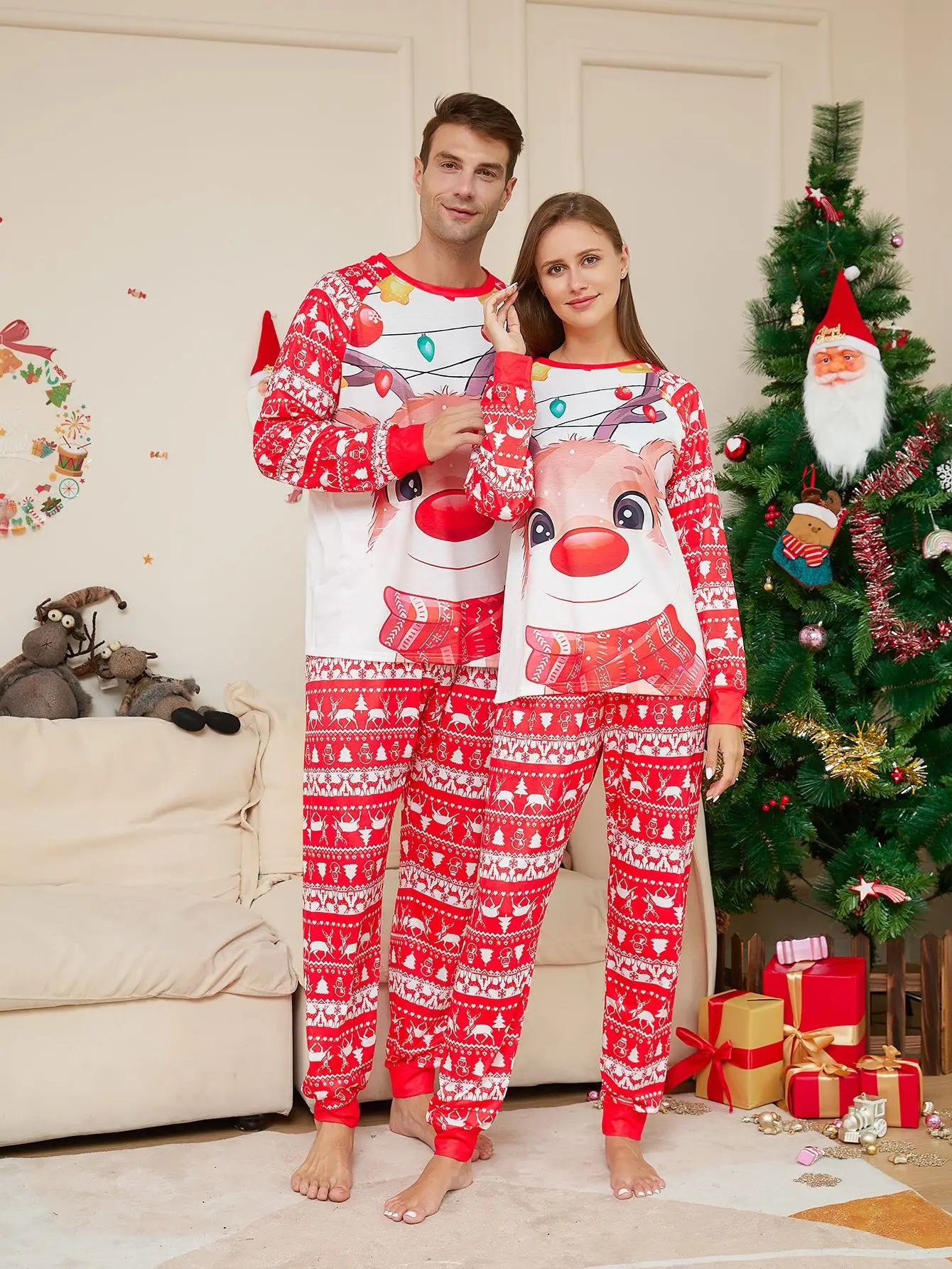 Family Xmas Pajamas Matching Set 2024 New Year Fashion Red Cartoon Christmas Deer Print Adult Kids Pj\'s Baby Romper Dog Clothes