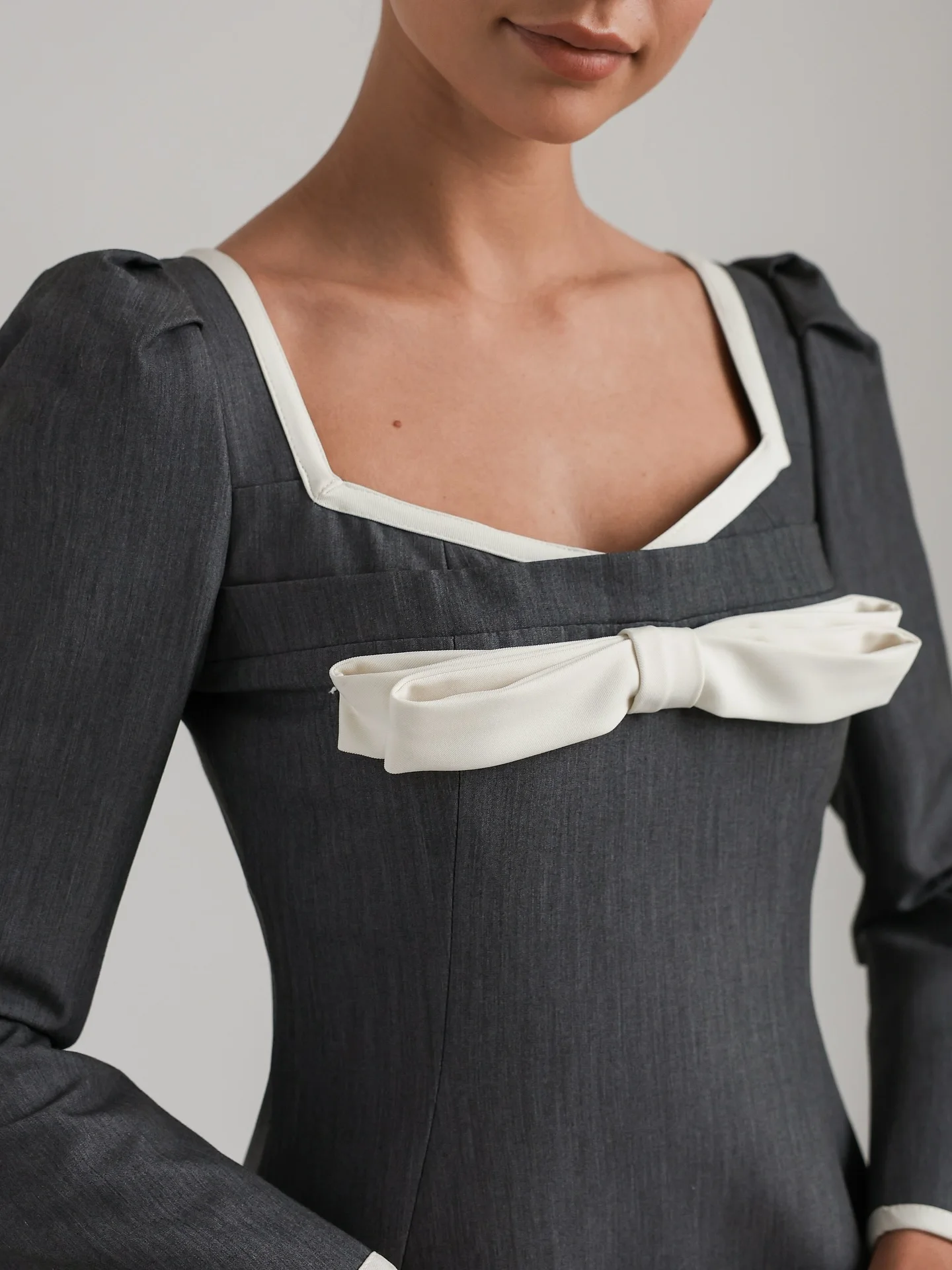 Mini robe de soirée trapèze grise élégante avec nœud blanc, col carré, manches longues bouffantes, robes de bal de Cocktail formelles pour femmes