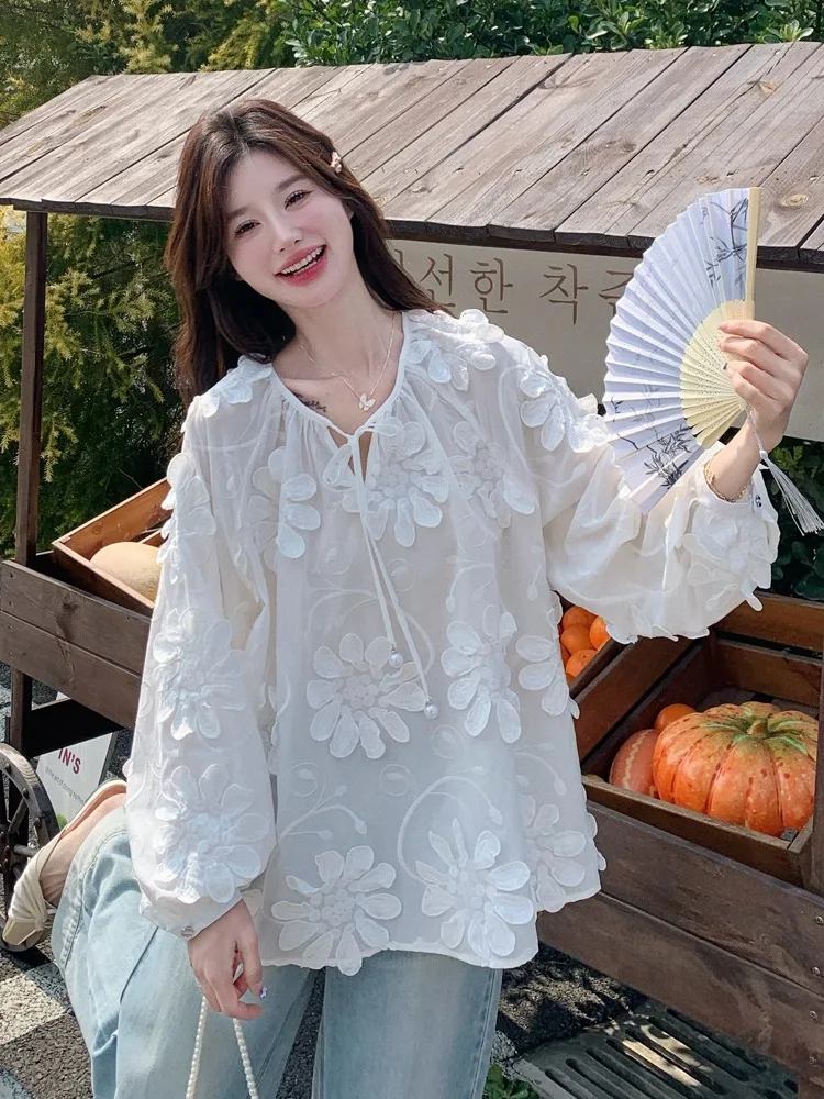 

Ele Embroidered Doll irt V-Ne Long Sve Women's Faion High-End Feeling Heavy-Work 3D Daisy Flower Top