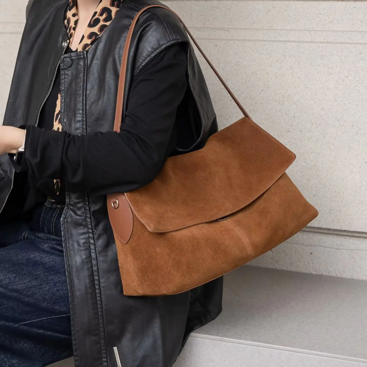 Women's Genuine Suede Cowhide Foldover Flap Hobo Shoulder Bags Large Capacity Soft Underarm Bag Retro Casual Commuter Handbag