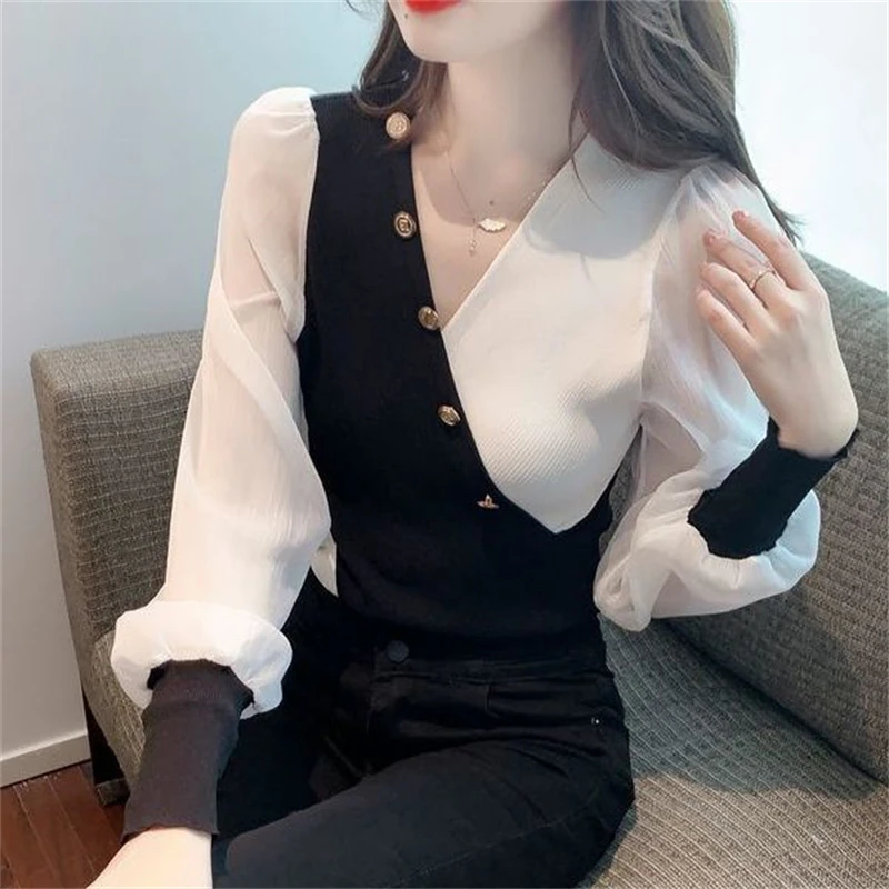 Women Korean Fashion Contrast Color Patchwork Ribbed Knit Blouses Office Lady Elegant Chic Slim Shirts V Neck Long Sleeve Tops