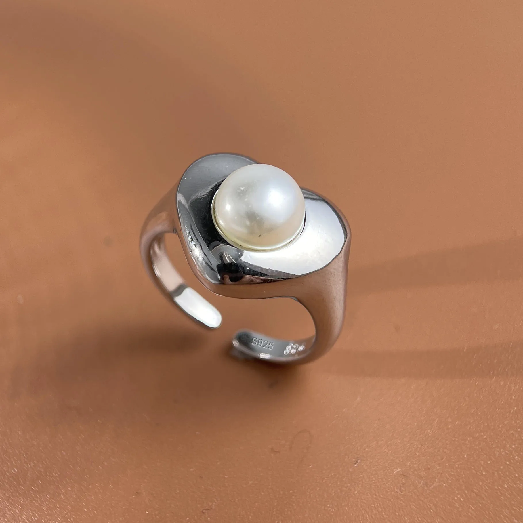 خواتم من الفضة الإسترليني عيار 925 للنساء والأزواج، خاتم لؤلؤ على شكل قلب بسيط مصنوع يدويًا، هدية مجوهرات راقية تمنع الحساسية