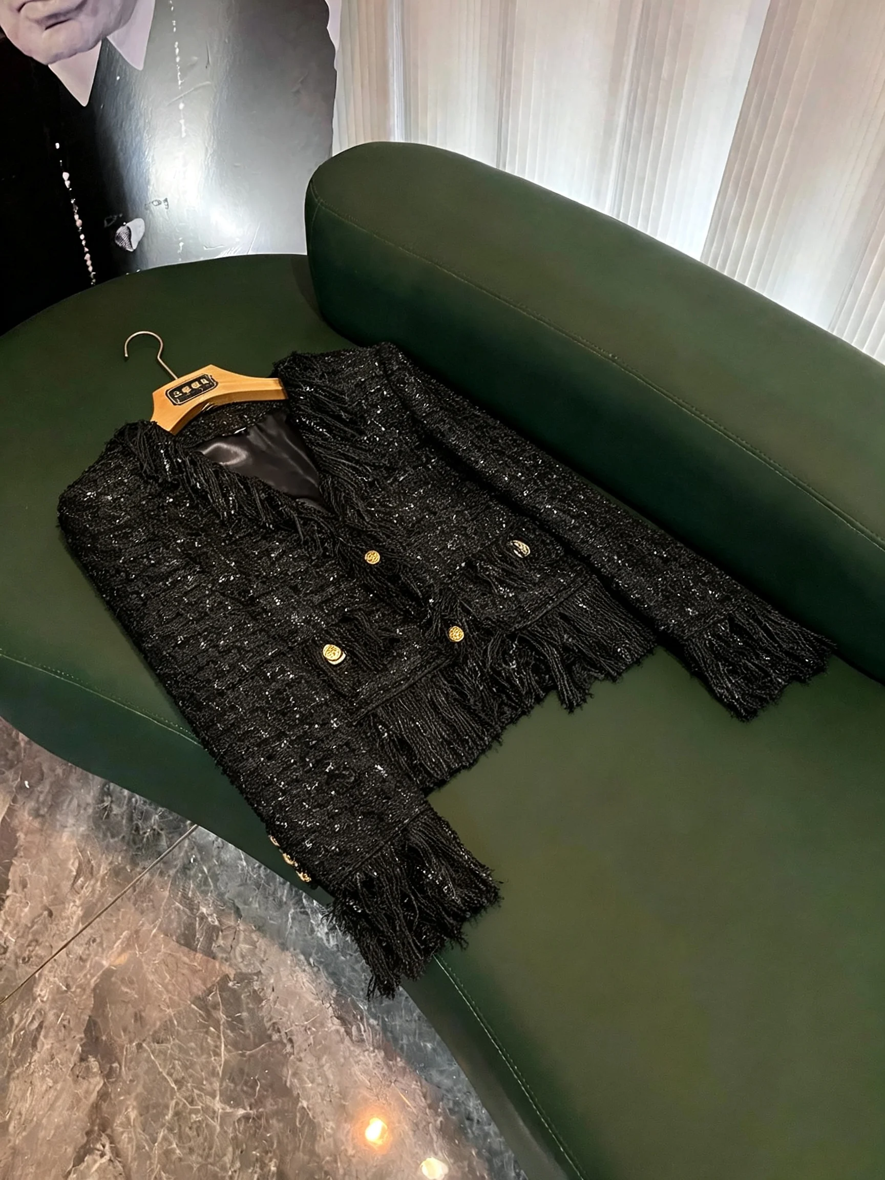 Black Bouclé Short Coat Women's Fringed  Luxury Feel Outerwear Commute Style Long Sleeve V-Neck Pure Color Autumn Jacket