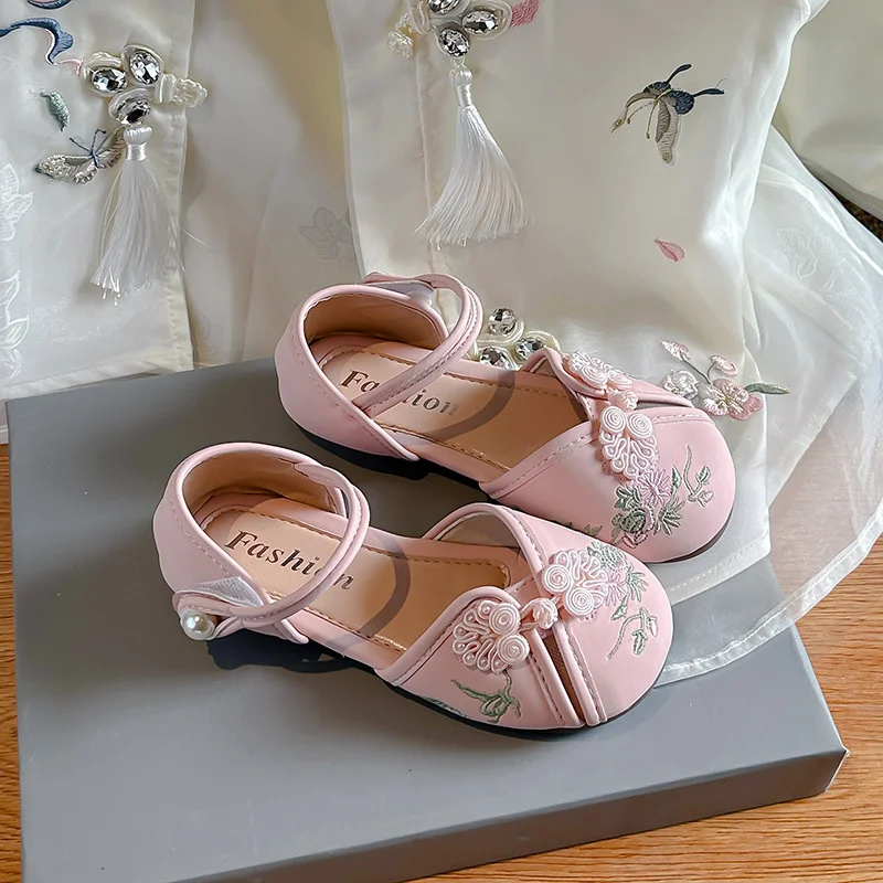 

2025 Summer New Princess Shoes Girl Soft Non-slip Girls Sandals Shoes Fashion Beautiful Soft Soled Embroidery Party Shoes