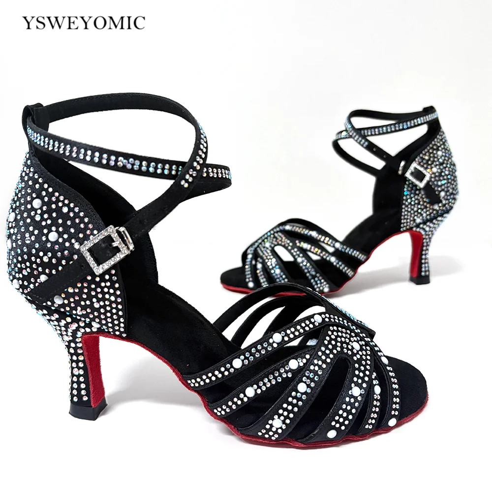 Tanzschuhe mit roter Sohle, schwarzer Satin, Kristallen und Perlen, maßgeschneiderte lateinamerikanische Ballsaal-Salsa-Trainingstanzschuhe für Damen