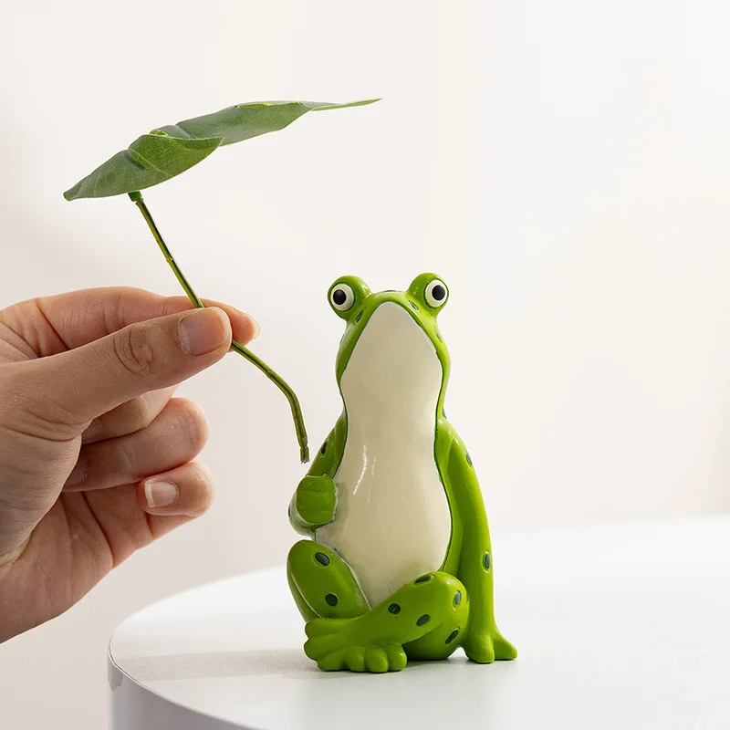 Nordic Resin Frog Decorative Figurines Cute Animal Statue for Garden Home Office Living Room Entrance Desktop Ornaments Gifts