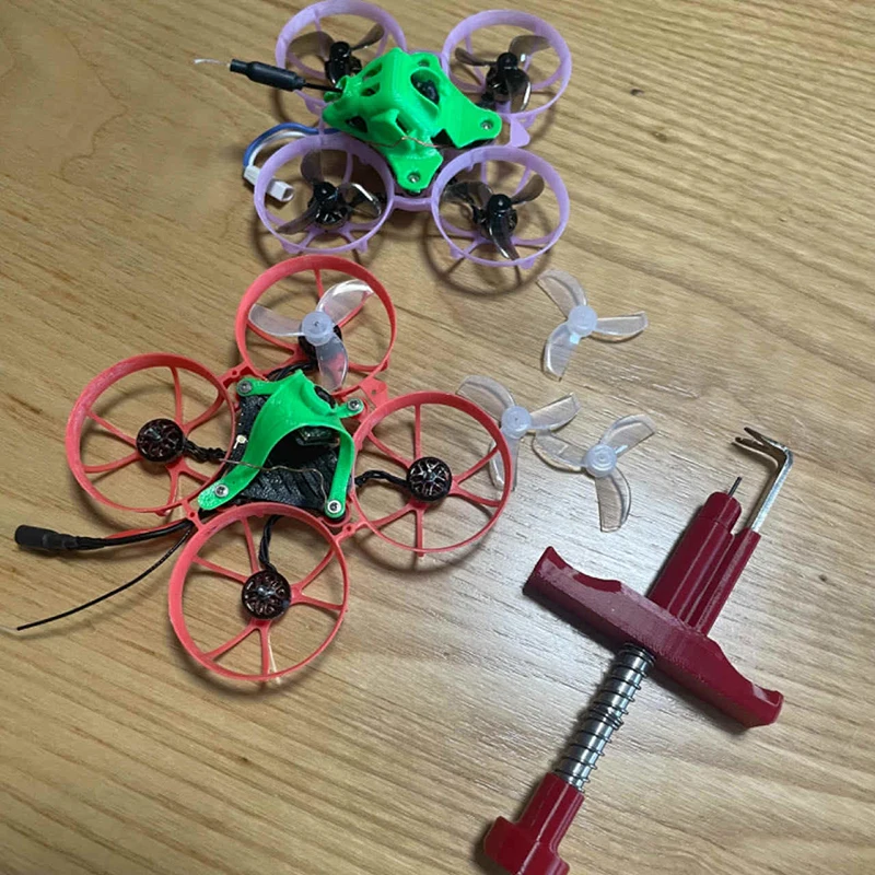 

FPV Дрон 1S 2S Инструмент для снятия пропеллера для лопастей ниже 45 мм 0,8-1,5 мм Вал двигателя Beta FPV Air65 Запчасти
