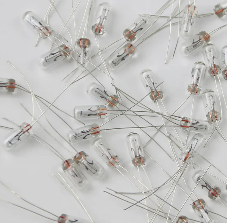 100 مناسبة لجي إم سي شيفروليه هوندا تويوتا راديو المناخ التبديل زر ضوء لمبة 5 مللي متر شفافة 3V6V9V12V24V Maimi ضوء لمبة