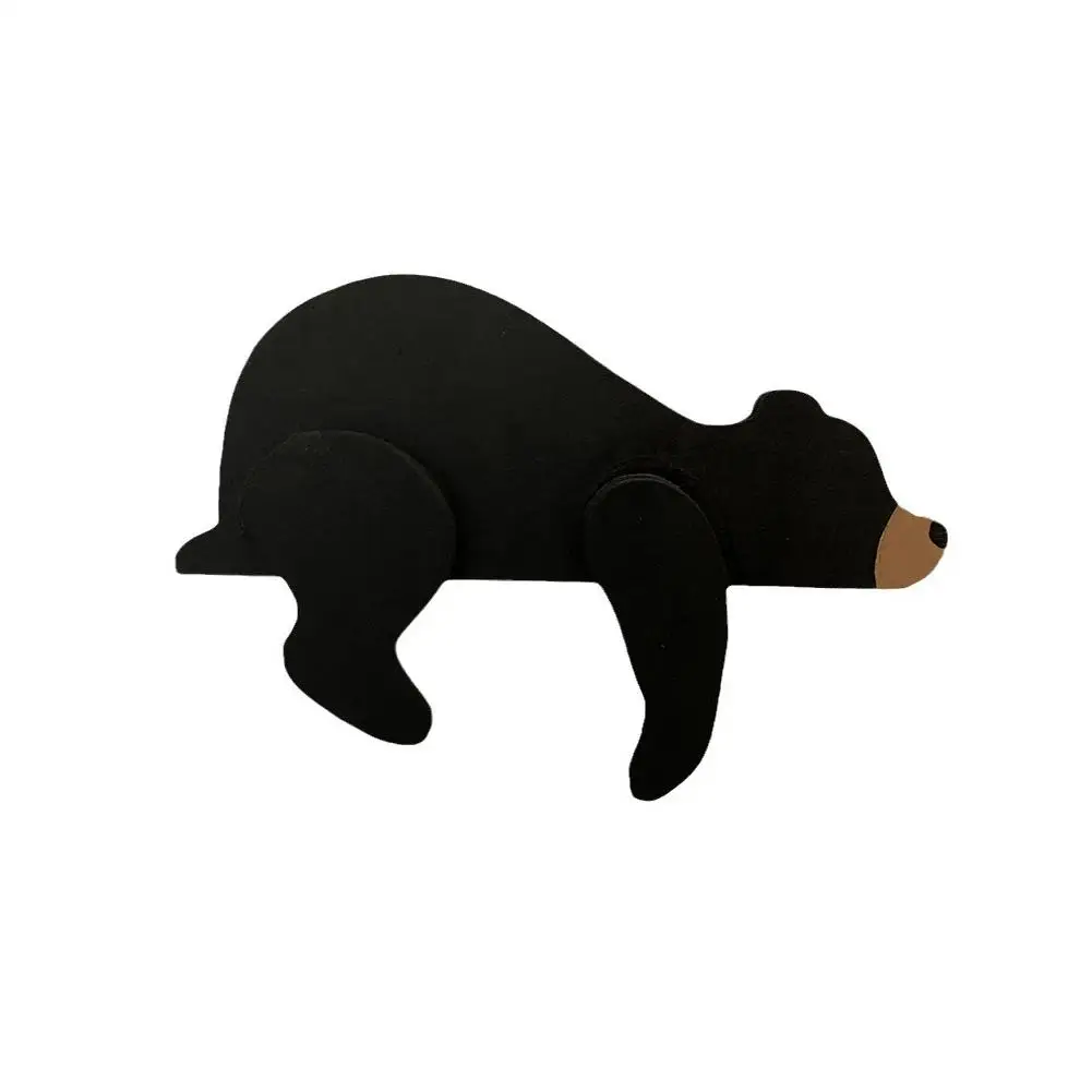 Bonito pequeno urso portão ângulo decoração casa moldura da porta dos desenhos animados artesanal fabricação urso de madeira adequado para moldura tv j5t1