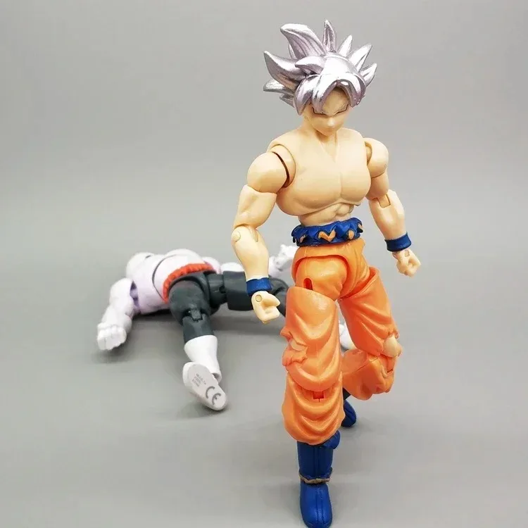 BANDAI Anime Dragon Ball Z Goku Vegeta รูปประมาณ 17 ซม.PVC Action Figures Collection ของเล่นของขวัญ Articular Mobility